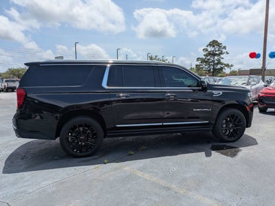 2022 GMC Yukon XL Denali