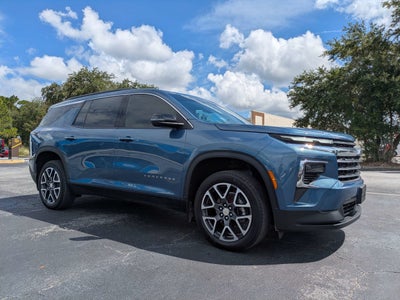 2025 Chevrolet Traverse FWD LT