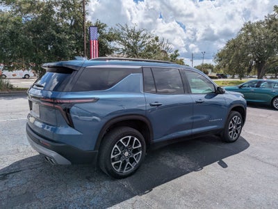 2025 Chevrolet Traverse FWD LT