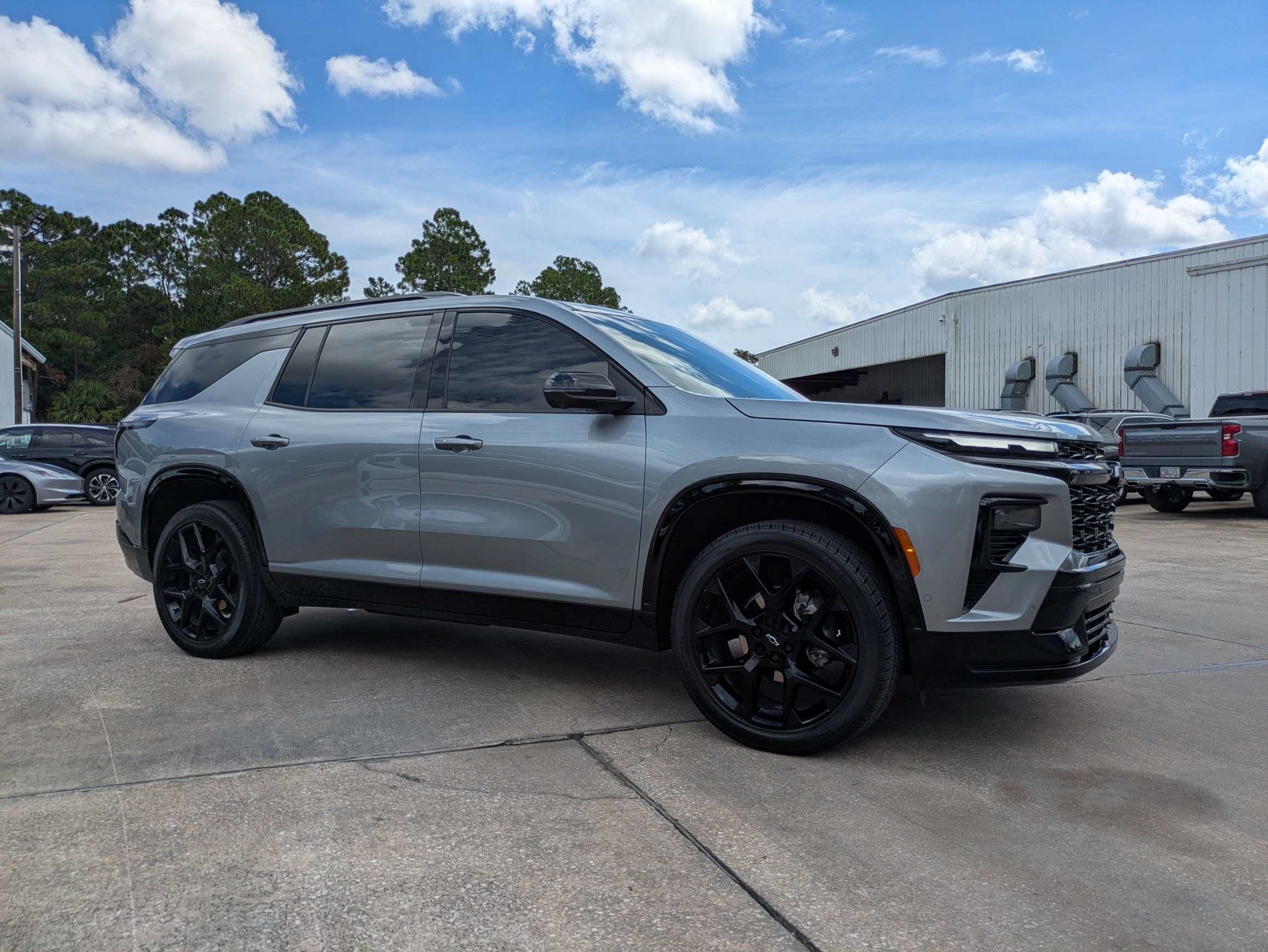 2024 Chevrolet Traverse FWD RS