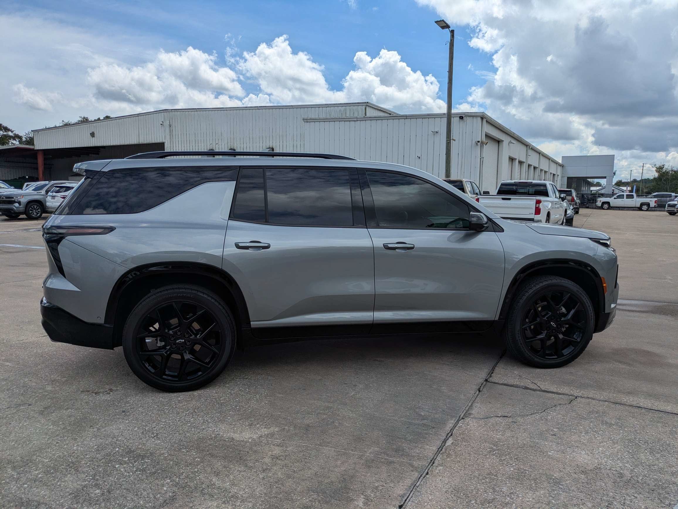 2024 Chevrolet Traverse FWD RS