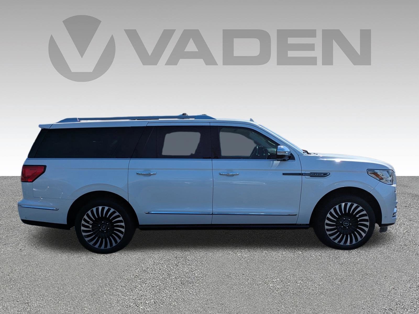 2019 Lincoln Navigator L Black Label