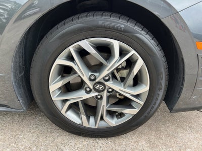 2022 Hyundai SONATA SEL