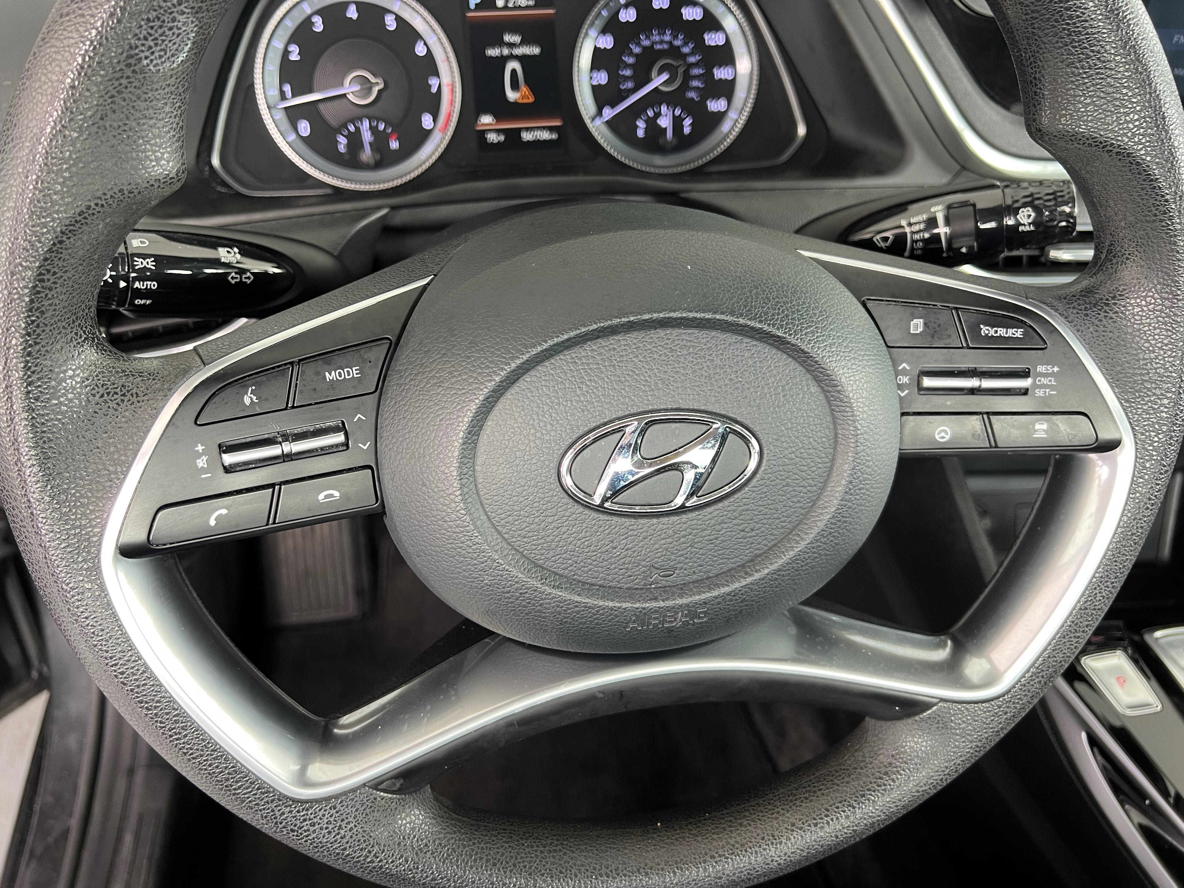 2022 Hyundai SONATA SEL