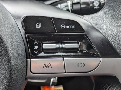 2023 Hyundai ELANTRA SE