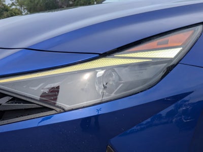 2023 Hyundai ELANTRA SE