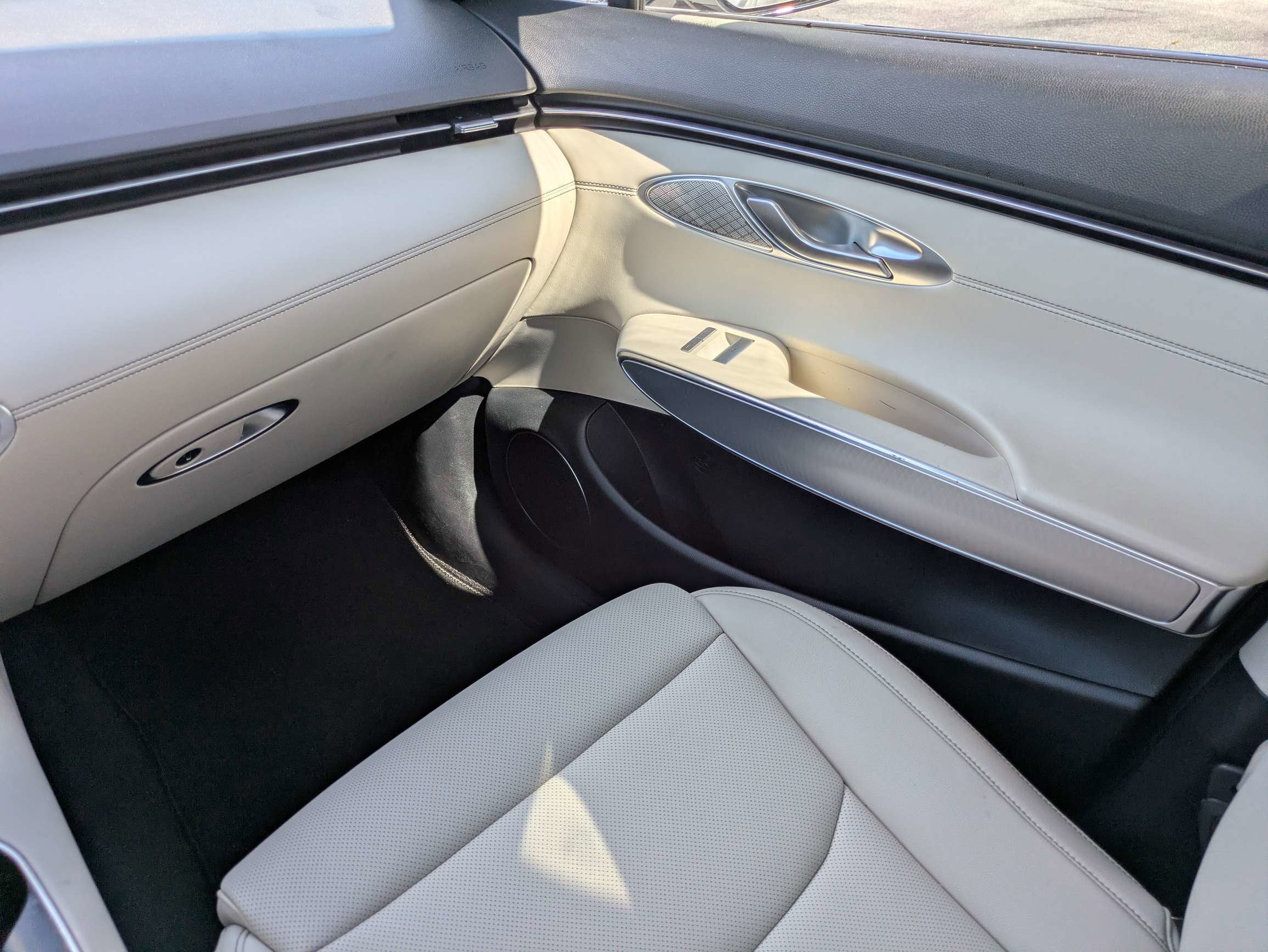 2023 Genesis GV70 2.5T