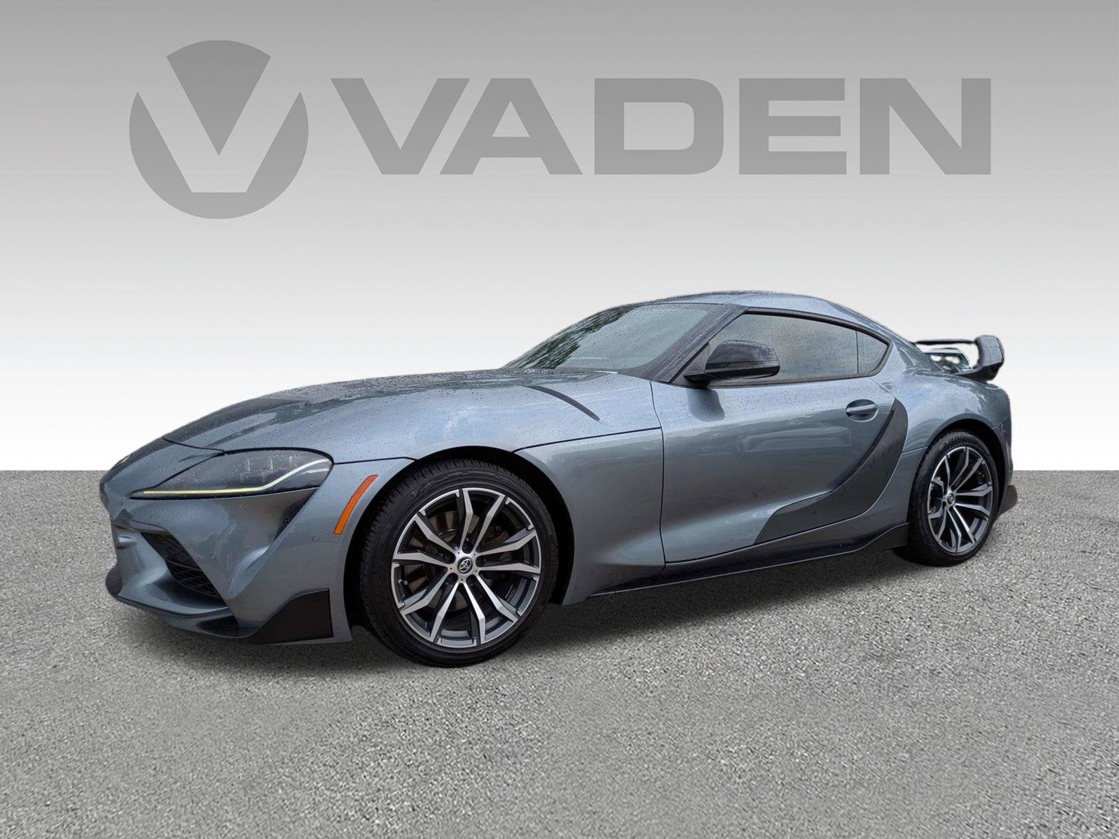 2021 Toyota Supra 2.0's photo