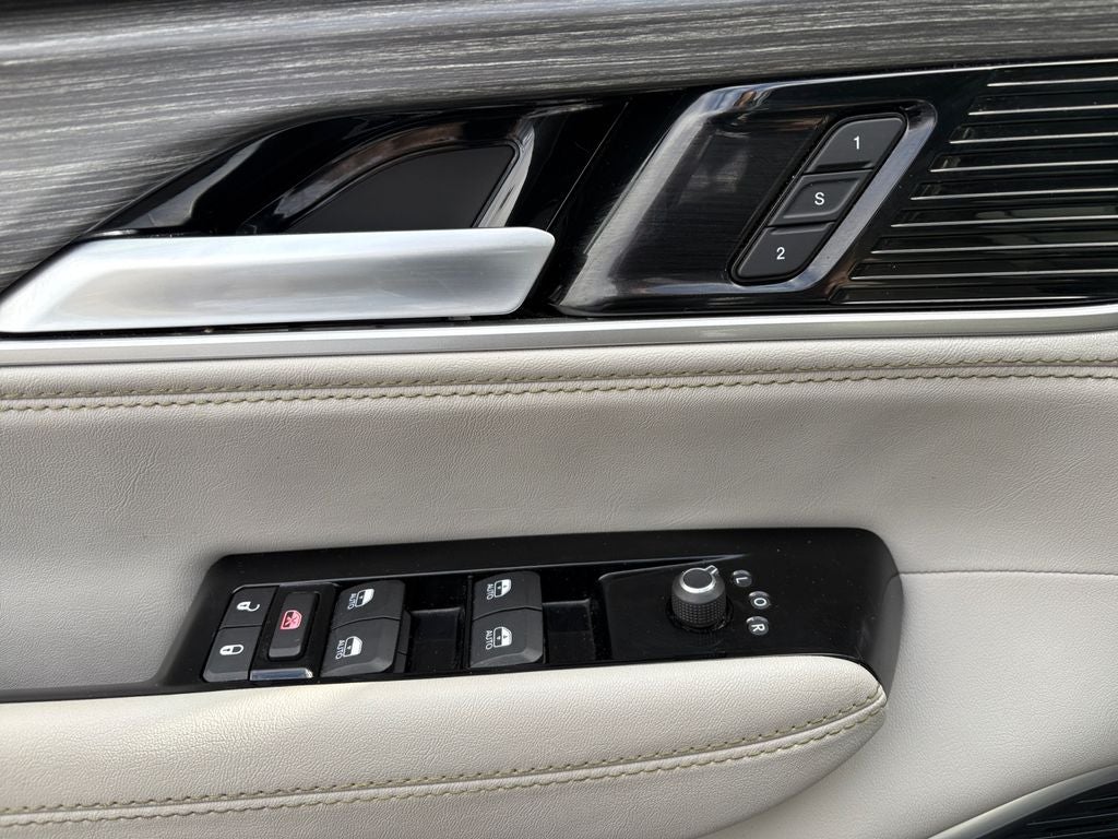 2024 Jeep Wagoneer Series II 4x2