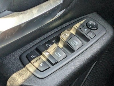 2020 RAM 1500 Big Horn Crew Cab 4x4 5'7' Box