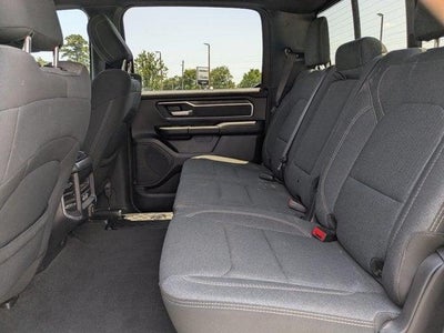 2020 RAM 1500 Big Horn Crew Cab 4x4 5'7' Box