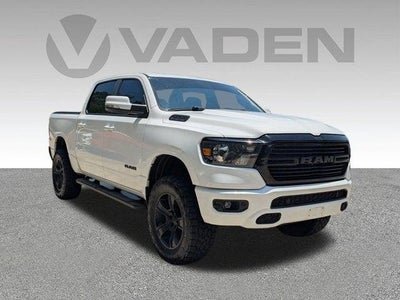 2020 RAM 1500 Big Horn Crew Cab 4x4 5'7' Box