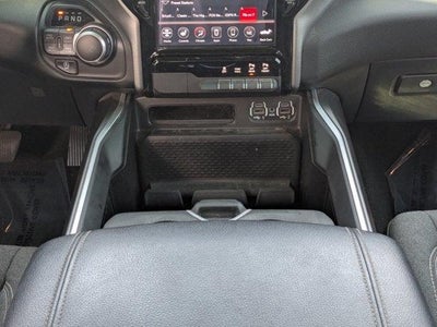 2020 RAM 1500 Big Horn Crew Cab 4x4 5'7' Box
