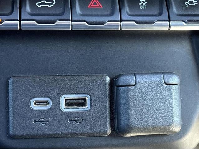 2021 Chevrolet Silverado 1500 4WD Crew Cab Short Bed LTZ