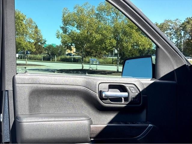 2021 Chevrolet Silverado 1500 4WD Crew Cab Short Bed LTZ