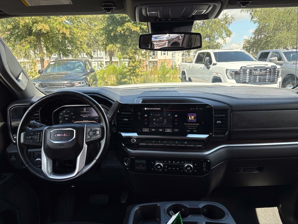 2025 GMC Sierra 1500 4WD Crew Cab Short Box SLT