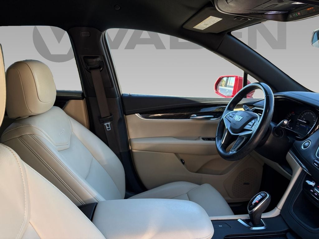 2019 Cadillac XT5 Standard