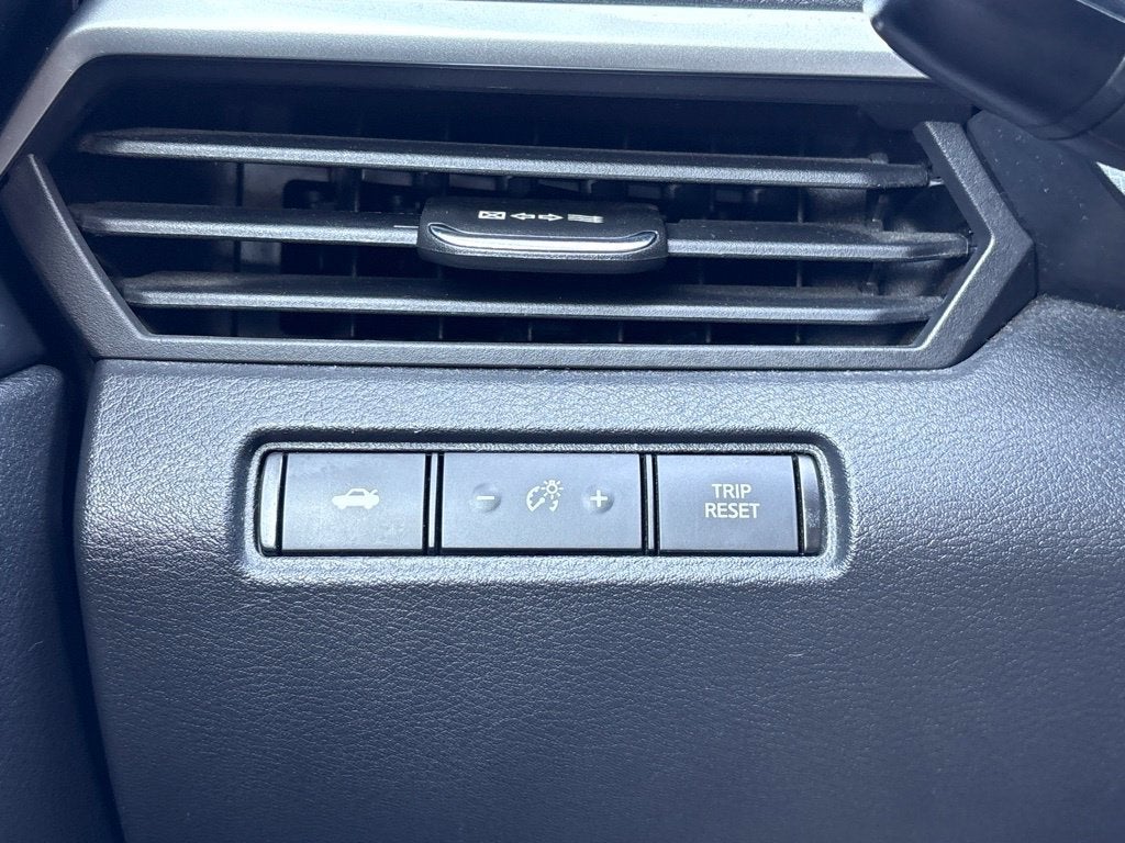 2022 Nissan Altima SR FWD