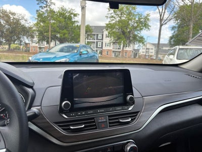 2024 Nissan Altima SV FWD