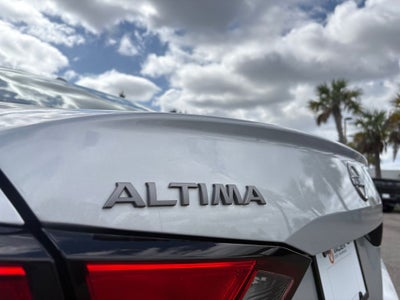 2024 Nissan Altima SV FWD