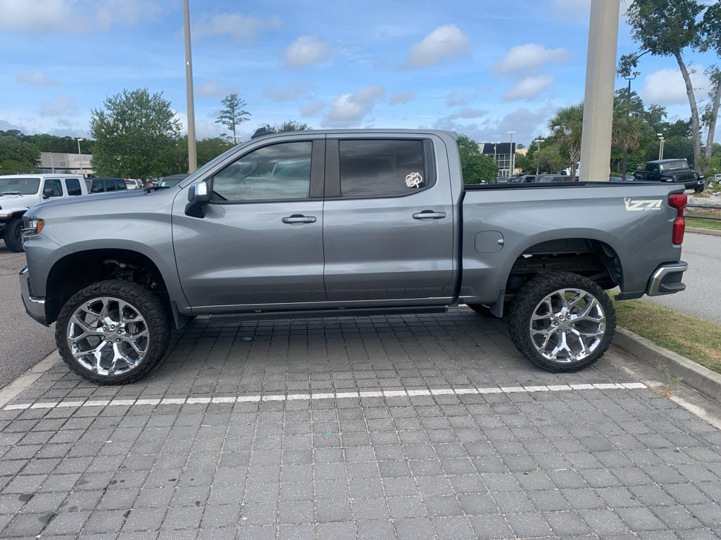 2021 Chevrolet Silverado 1500 4WD Crew Cab Short Bed LT