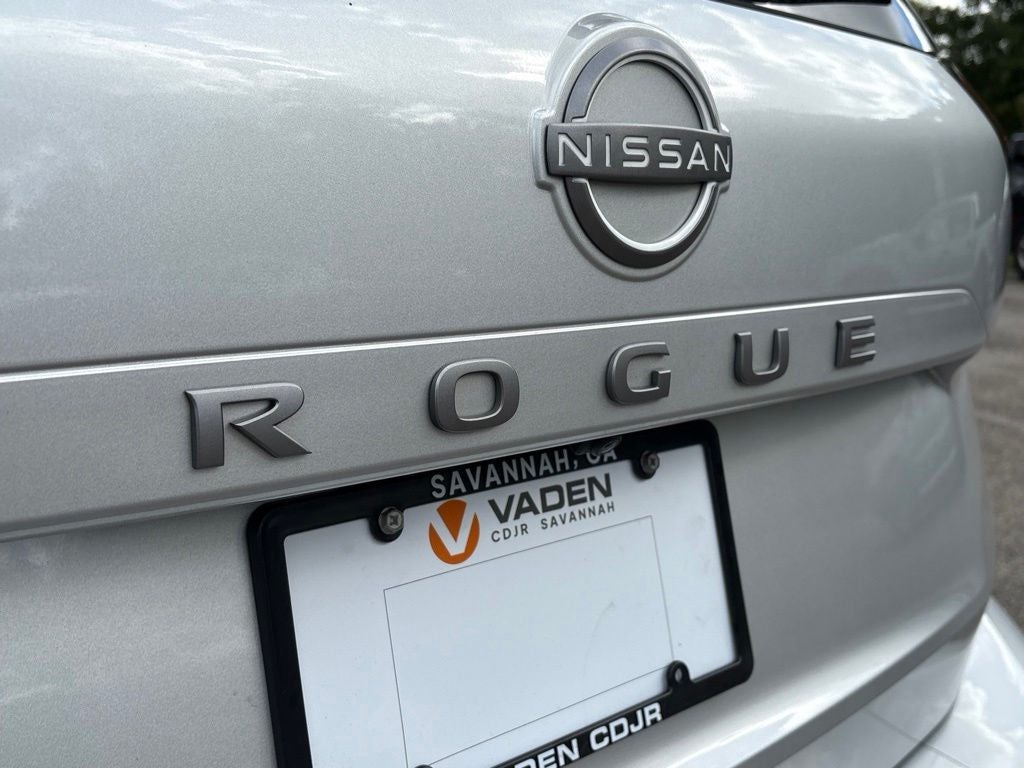 2025 Nissan Rogue SV FWD