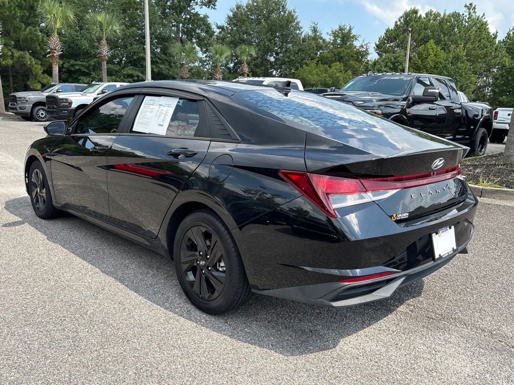 2022 Hyundai ELANTRA SEL