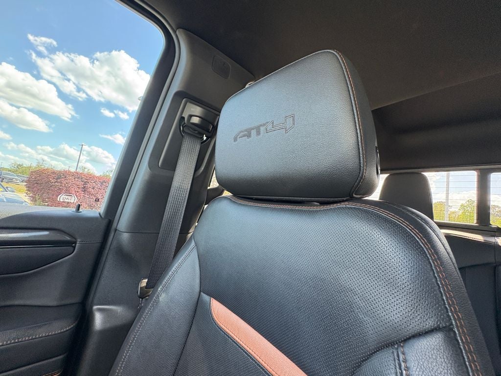 2023 GMC Sierra AT4