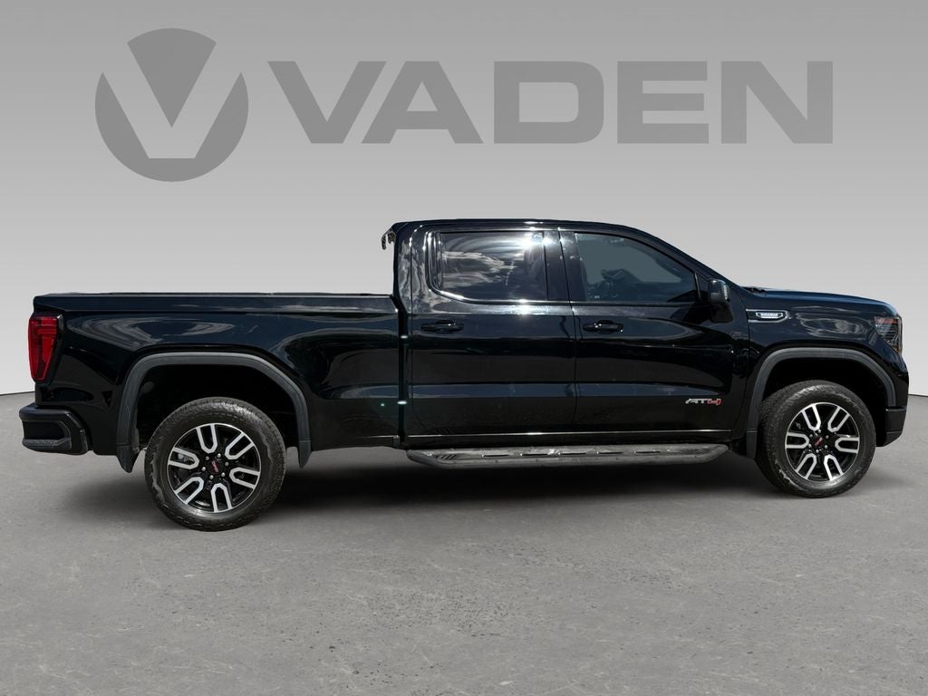 2023 GMC Sierra AT4