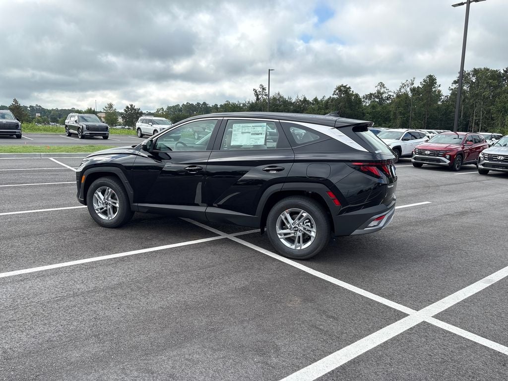 2026 Hyundai TUCSON SE FWD