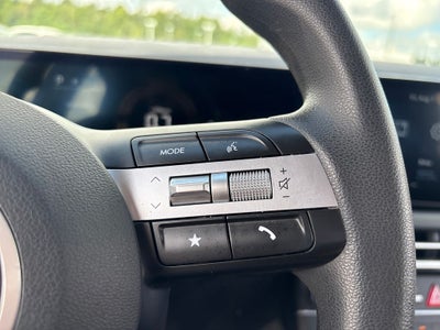 2025 Hyundai TUCSON SE