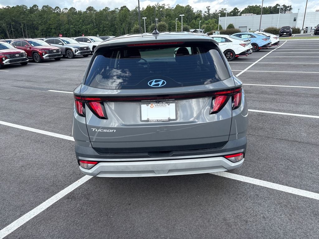 2025 Hyundai TUCSON SE