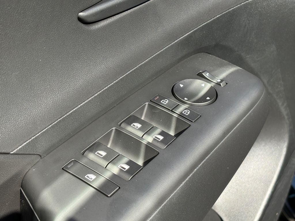 2026 Hyundai KONA SE FWD