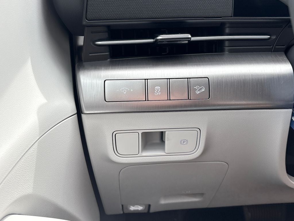 2027 Hyundai KONA SE FWD