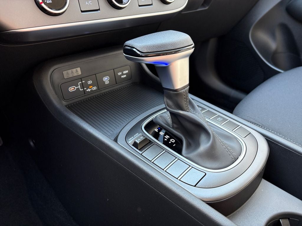 2026 Hyundai KONA SE FWD