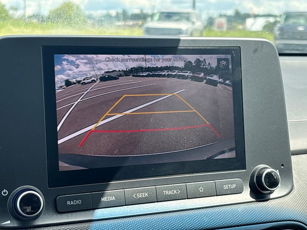 2022 Hyundai KONA SEL