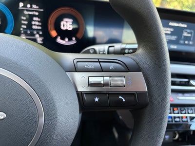 2025 Hyundai SONATA SE