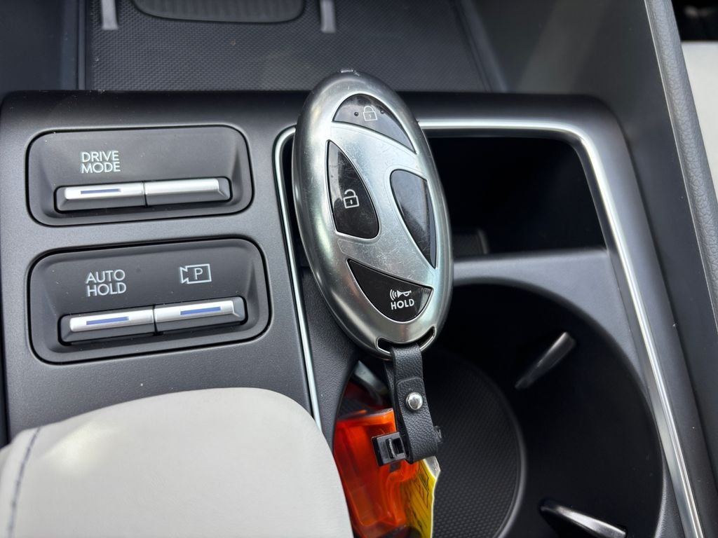 2025 Hyundai SONATA HYBRID SEL