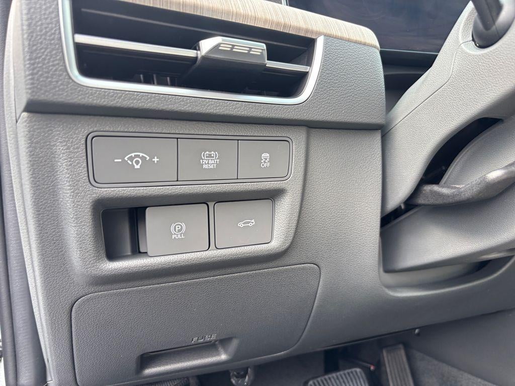 2025 Hyundai SONATA HYBRID SEL