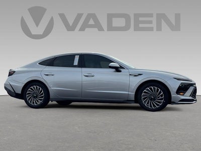 2025 Hyundai SONATA HYBRID SEL