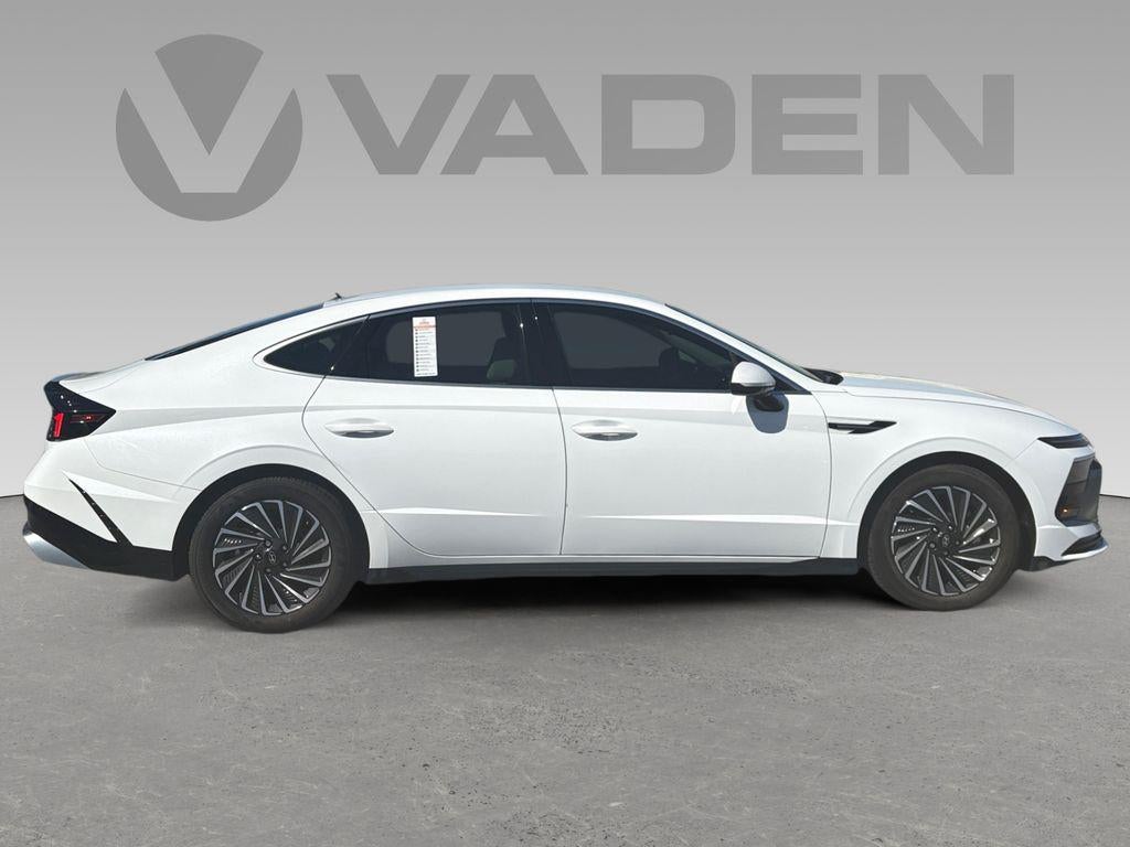 2025 Hyundai SONATA HYBRID SEL