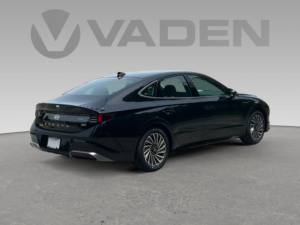 2025 Hyundai SONATA HYBRID SEL
