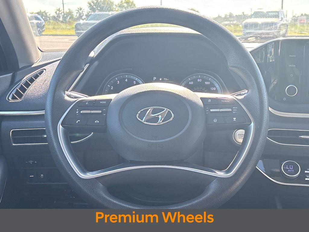 2022 Hyundai SONATA SEL