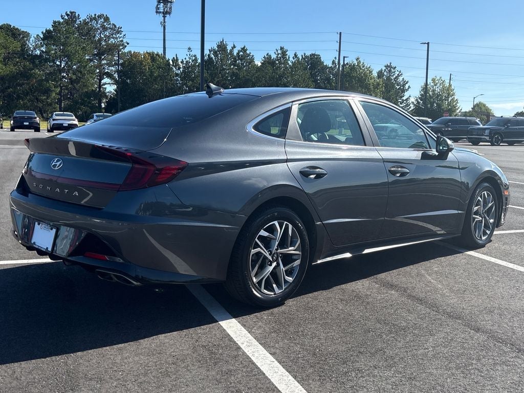 2022 Hyundai SONATA SEL
