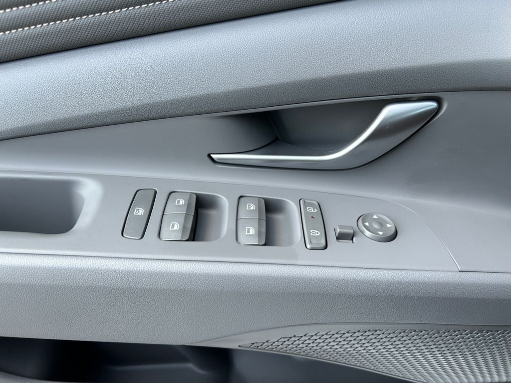 2025 Hyundai ELANTRA HEV SEL Sport