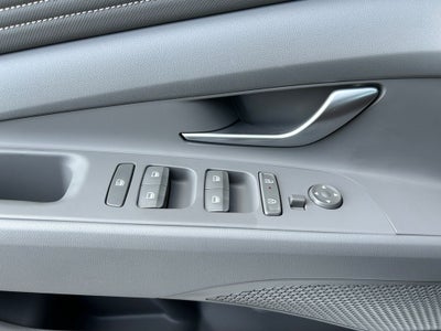 2025 Hyundai ELANTRA HEV SEL Sport