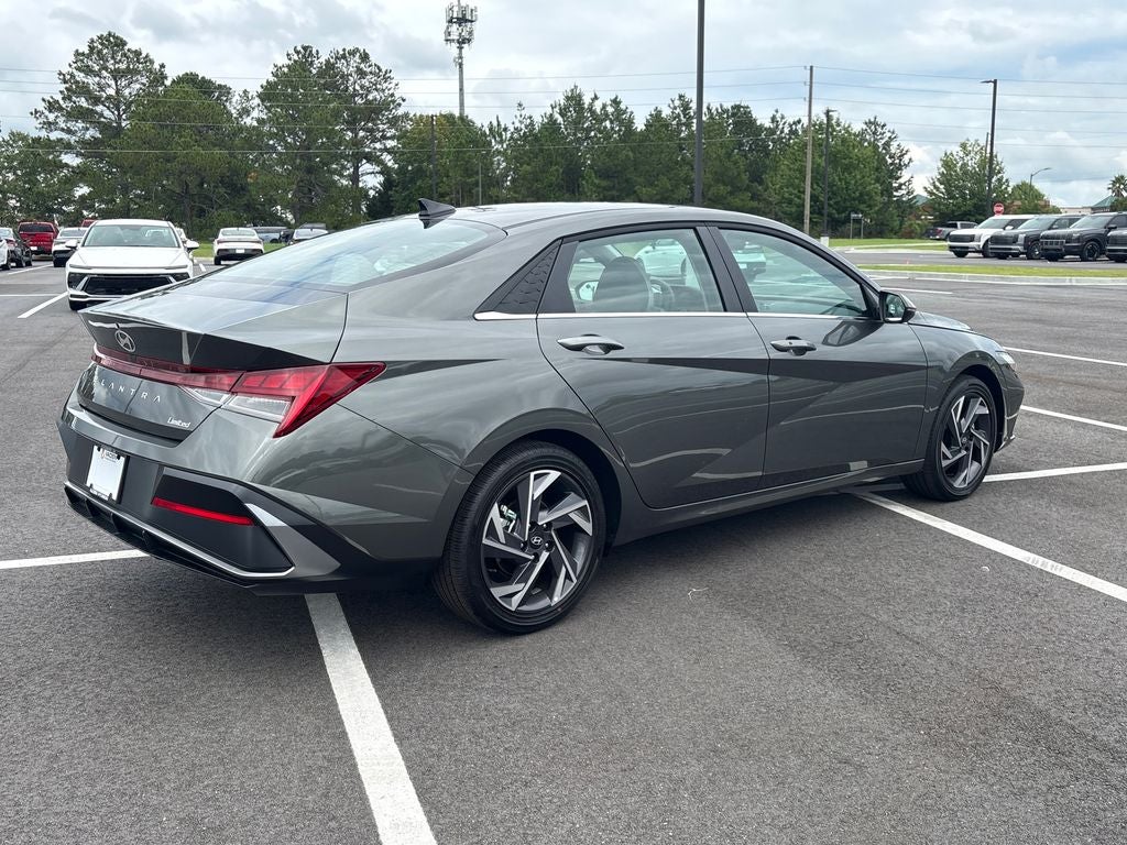 2026 Hyundai ELANTRA Limited