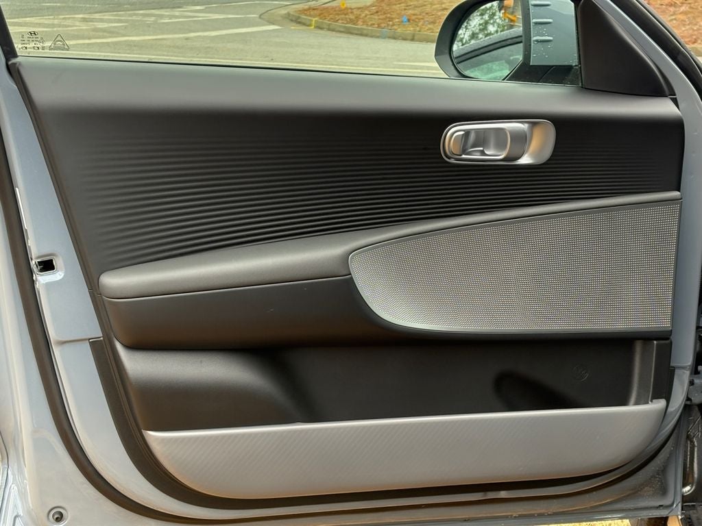 2025 Hyundai IONIQ 6 SE