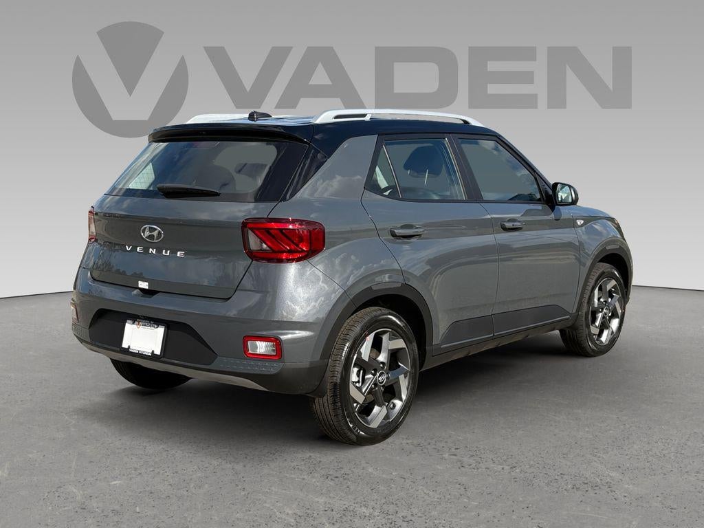 2026 Hyundai VENUE SEL W/Two-Tone Roof