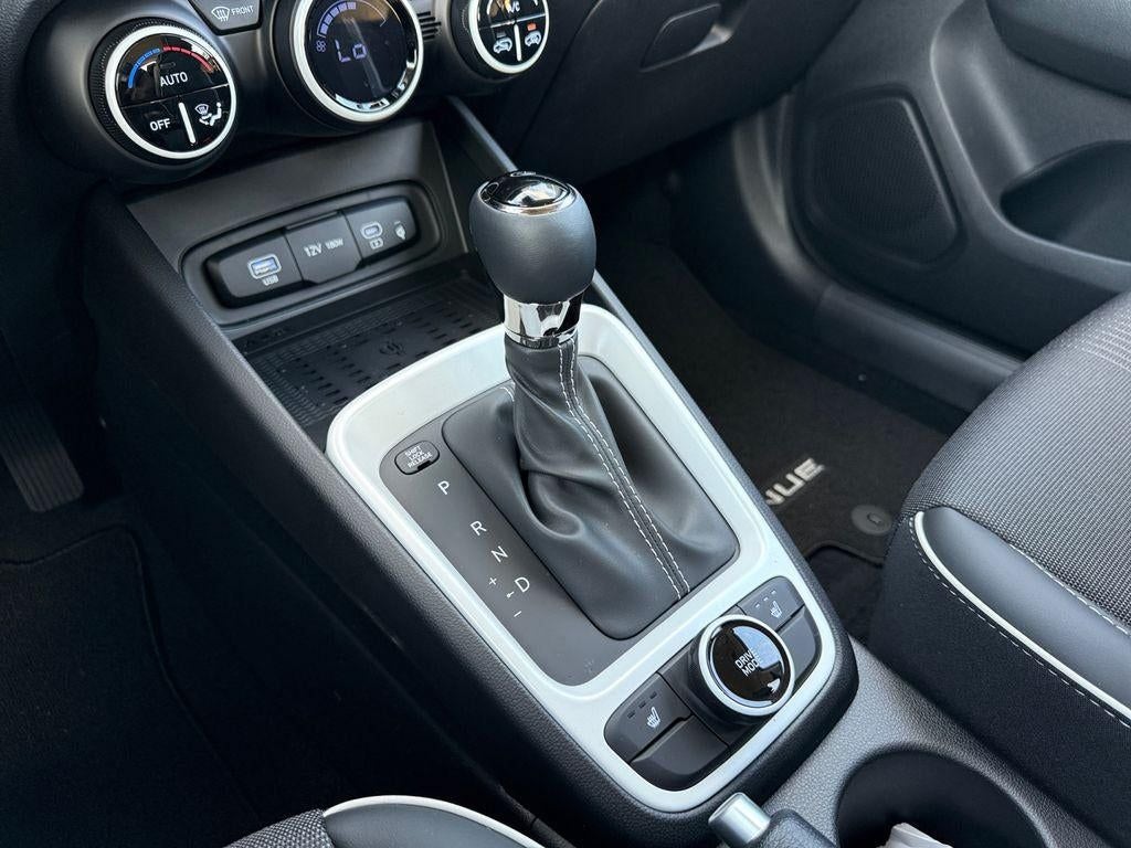 2025 Hyundai Venue Limited - Photo 46